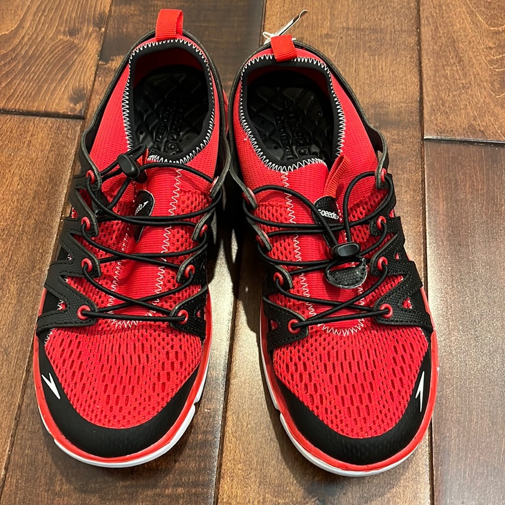 NWT speedo water shoe sneaker